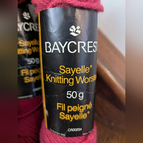 Vintage Sayelle Knitting Worsted Yarn  3 Ruby Red Shades & 1  Pink 50g X4 - Picture 14 of 14